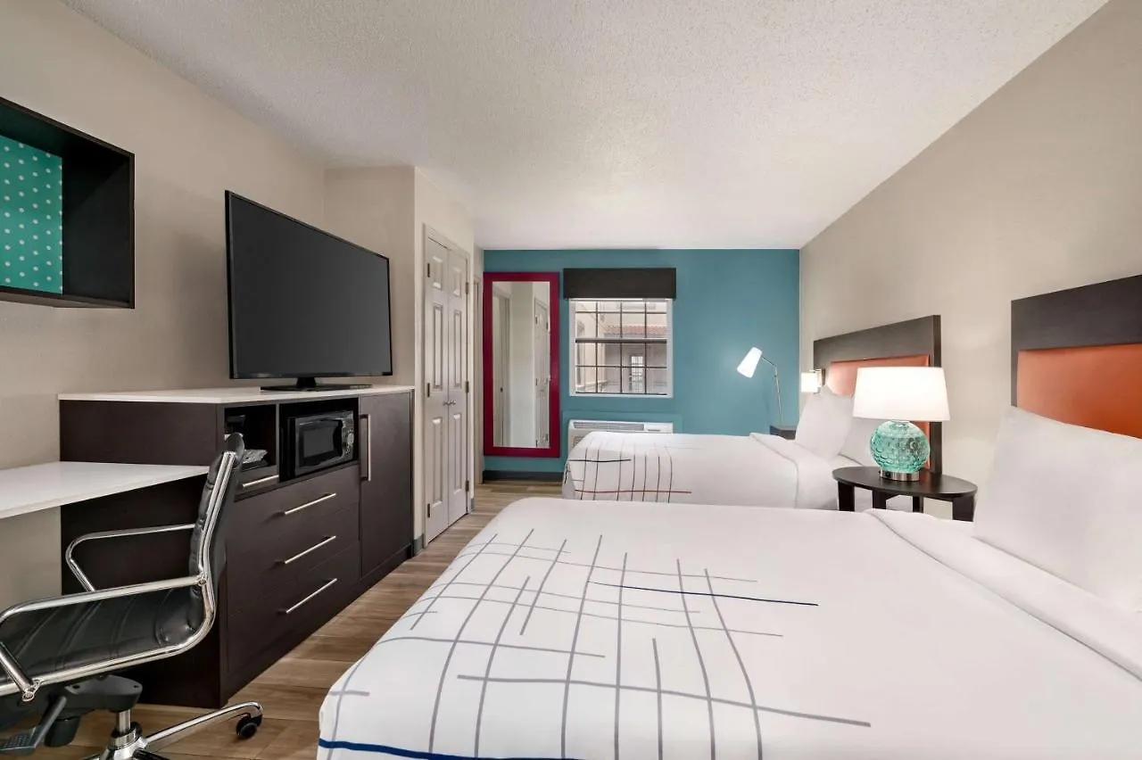 La Quinta Inn By Wyndham Columbus Airport Area 3*,