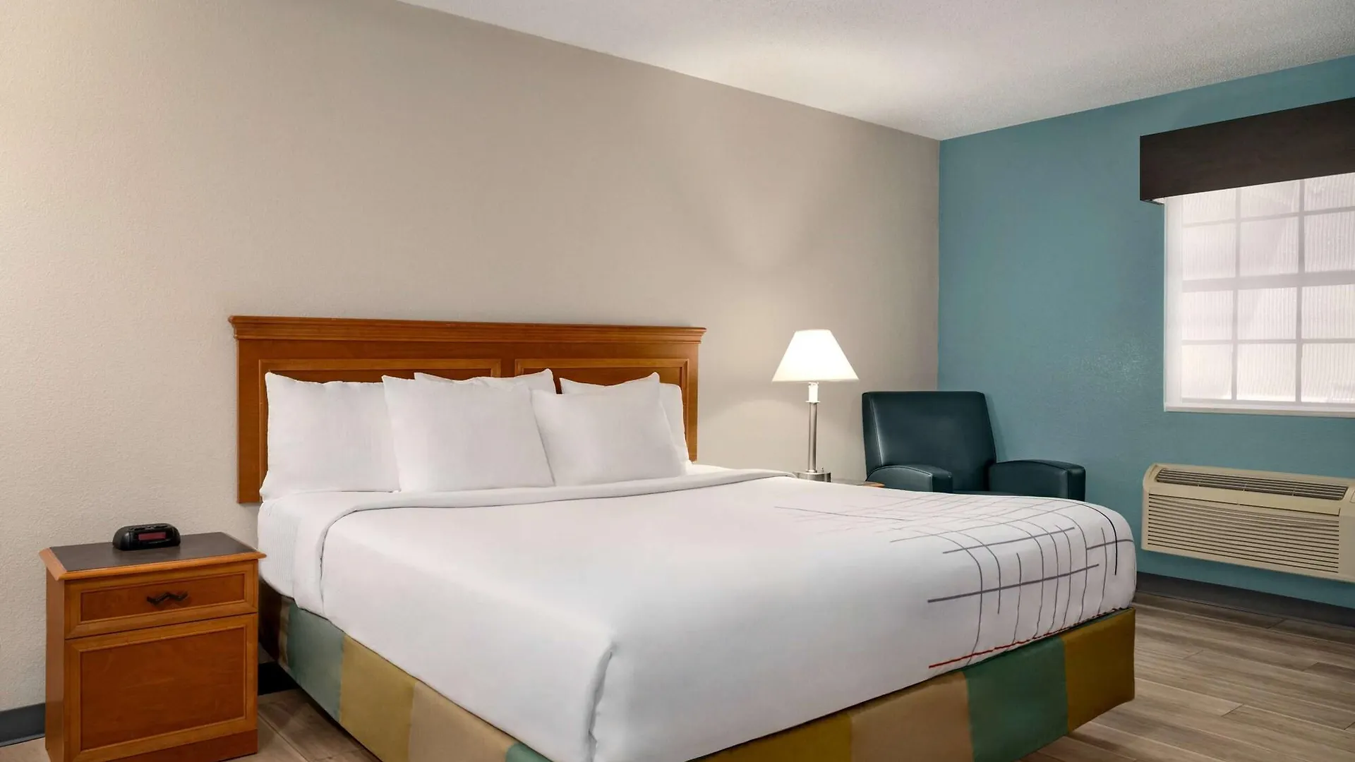 La Quinta Inn By Wyndham Columbus Airport Area Hotel